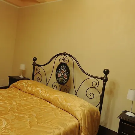 Palazzo Mantegna Bed & Breakfast Gioiosa Ionica